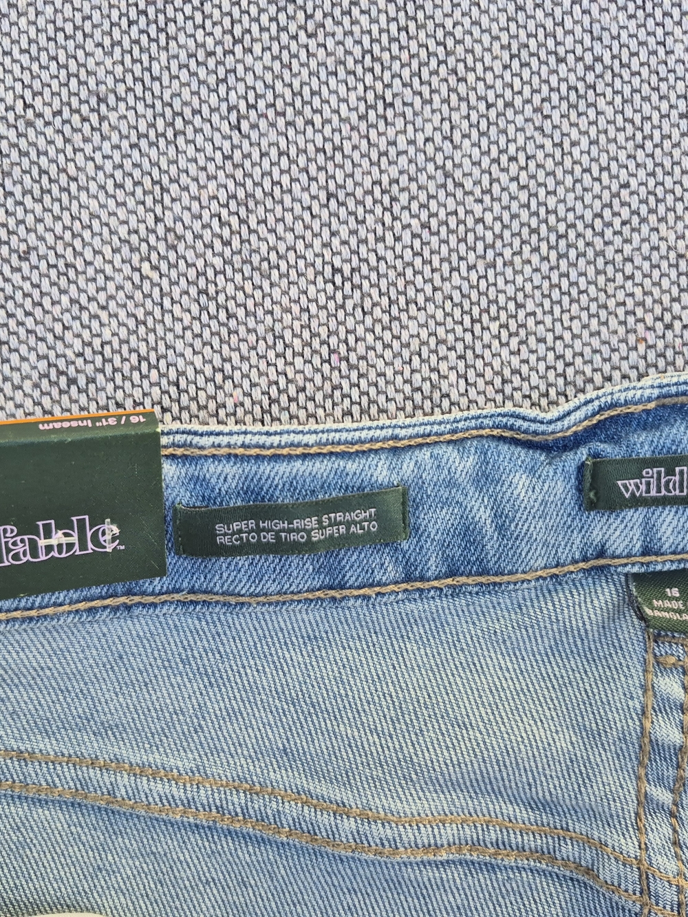 Wild Fable Super High Rise Straight Jeans Light Wash Size 16 - Picture 9 of 11